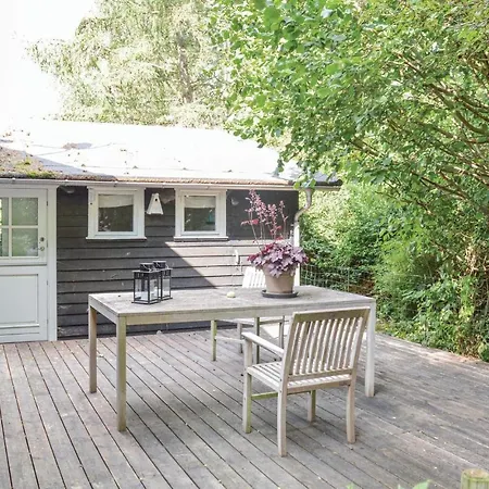 Amazing In W/ 3 Bedrooms Holiday home *