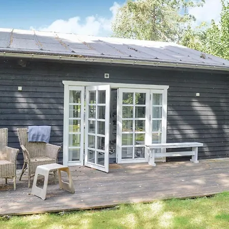 Amazing In W/ 3 Bedrooms Holiday home